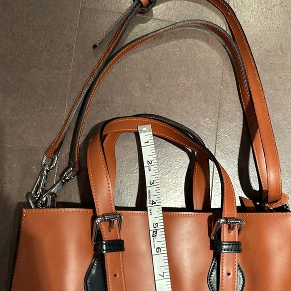 Innue leather handbag - Picture 5 of 13